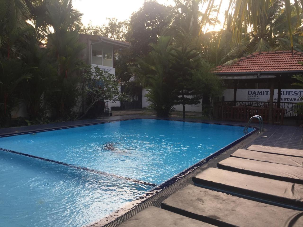Damith Guest House Unawatuna Exterior foto